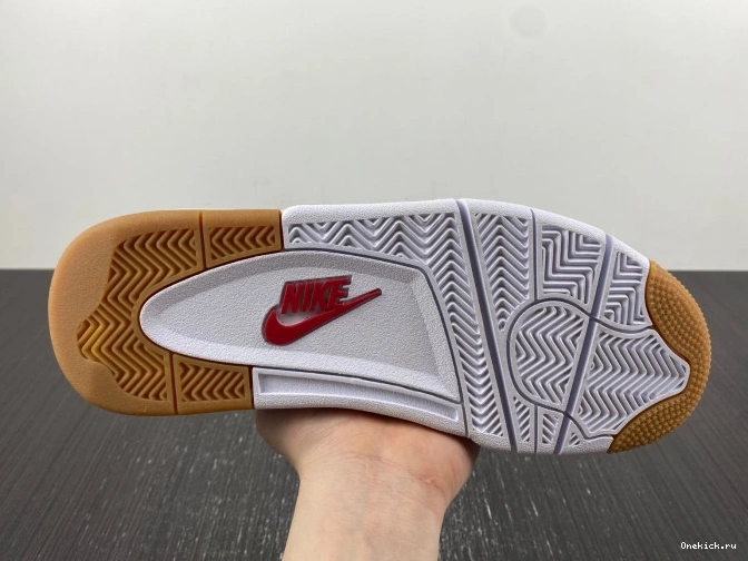One Kick Pine SB 4 DR5415-160 Red Jordan Retro 0727